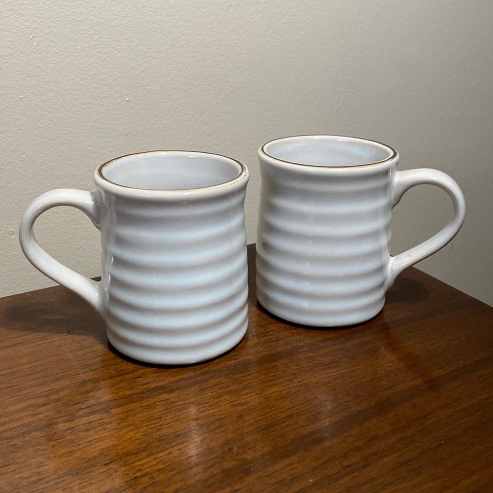 POINT ZERO - 2 White Mugs
